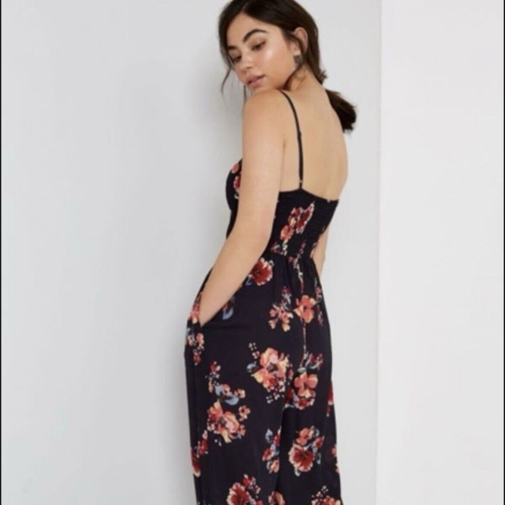 NWT Band Of‎ Gypsies Navy Jumpsuit Pink Floral- Womens Medium - Picture 16 of 16